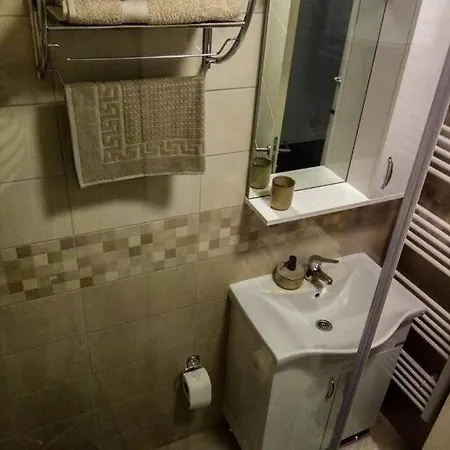 アパート Moderan I Udoban Stan Sa Divnim Pogledom. Vranješ